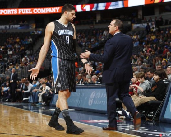 阿诺德因伤 阿诺德因伤